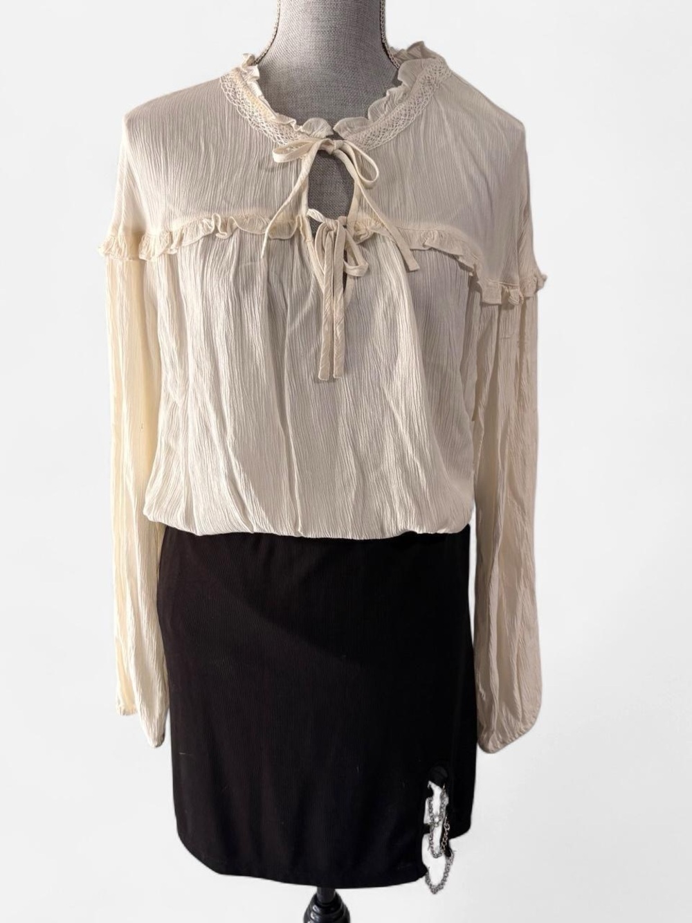 Jessica Simpson Maternity Cream Tie Front Blouse, Size XL, NWT